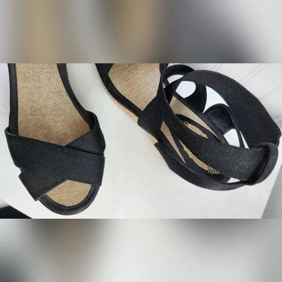 Elie Tahari Black Espradrille Platform Elastic Sandals EUC - Picture 6 of 10